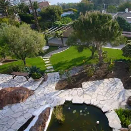 With 4 Bedrooms In Saint-raphael, With Wonderful Sea View, Priva Apartment Saint-Raphael (Var)