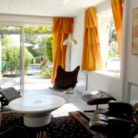 With 4 Bedrooms In Saint-raphael, With Wonderful Sea View, Priva Saint-Raphael (Var)