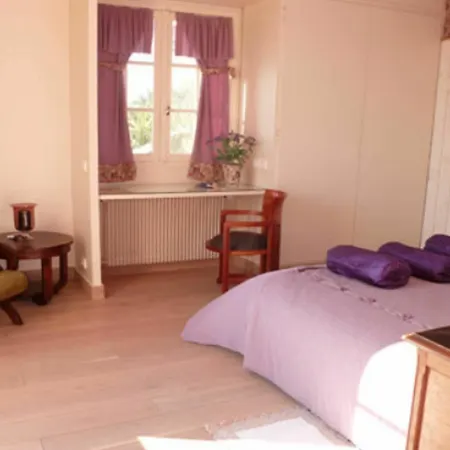 With 4 Bedrooms In Saint-raphael, With Wonderful Sea View, Priva Saint-Raphael (Var)