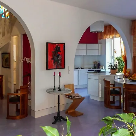 With 4 Bedrooms In Saint-raphael, With Wonderful Sea View, Priva Saint-Raphael (Var)