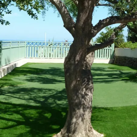 With 4 Bedrooms In Saint-raphael, With Wonderful Sea View, Priva Saint-Raphael (Var)